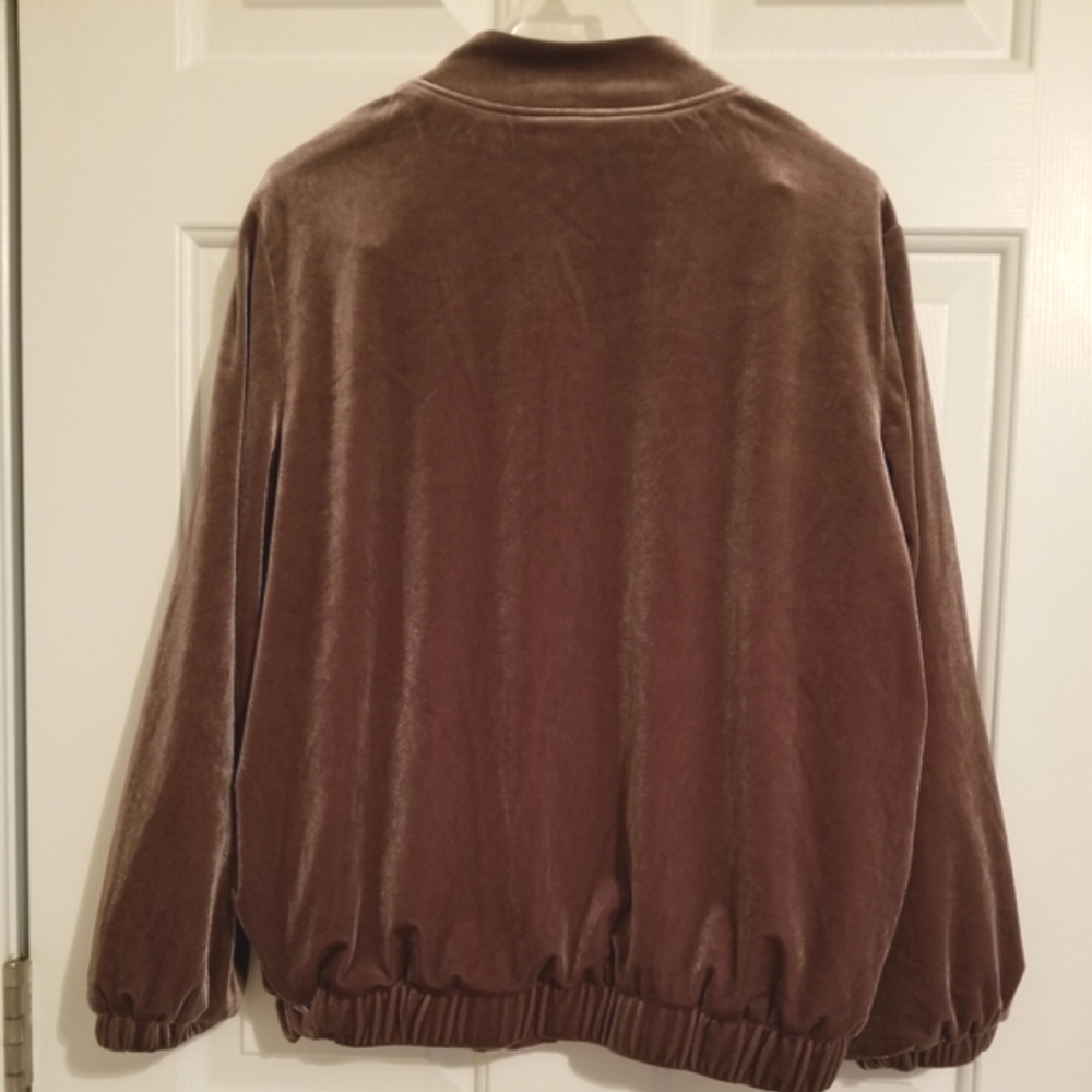 Solitaire Floral Embroidered Velvet Bomber Jacket - Picture 3 of 6